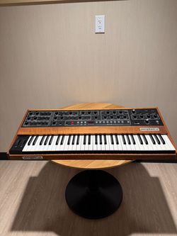 Prophet-5 Synthesizer