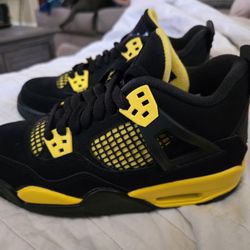Big Kids Jordan 4