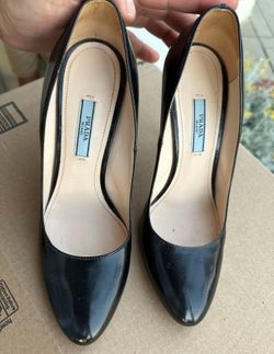 Prada Leather Pumps Size: 38 1/2