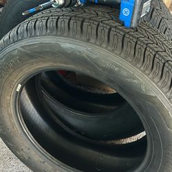 Set of tires new 350 obo