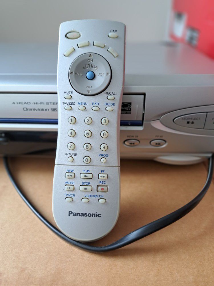 Panasonic PV-4524S VHS Player with Remote
