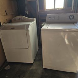Working Washer&Dryer Accepting Offers 
