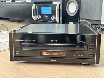 Vintage Pioneer CLD-97 Laserdisc & CD player