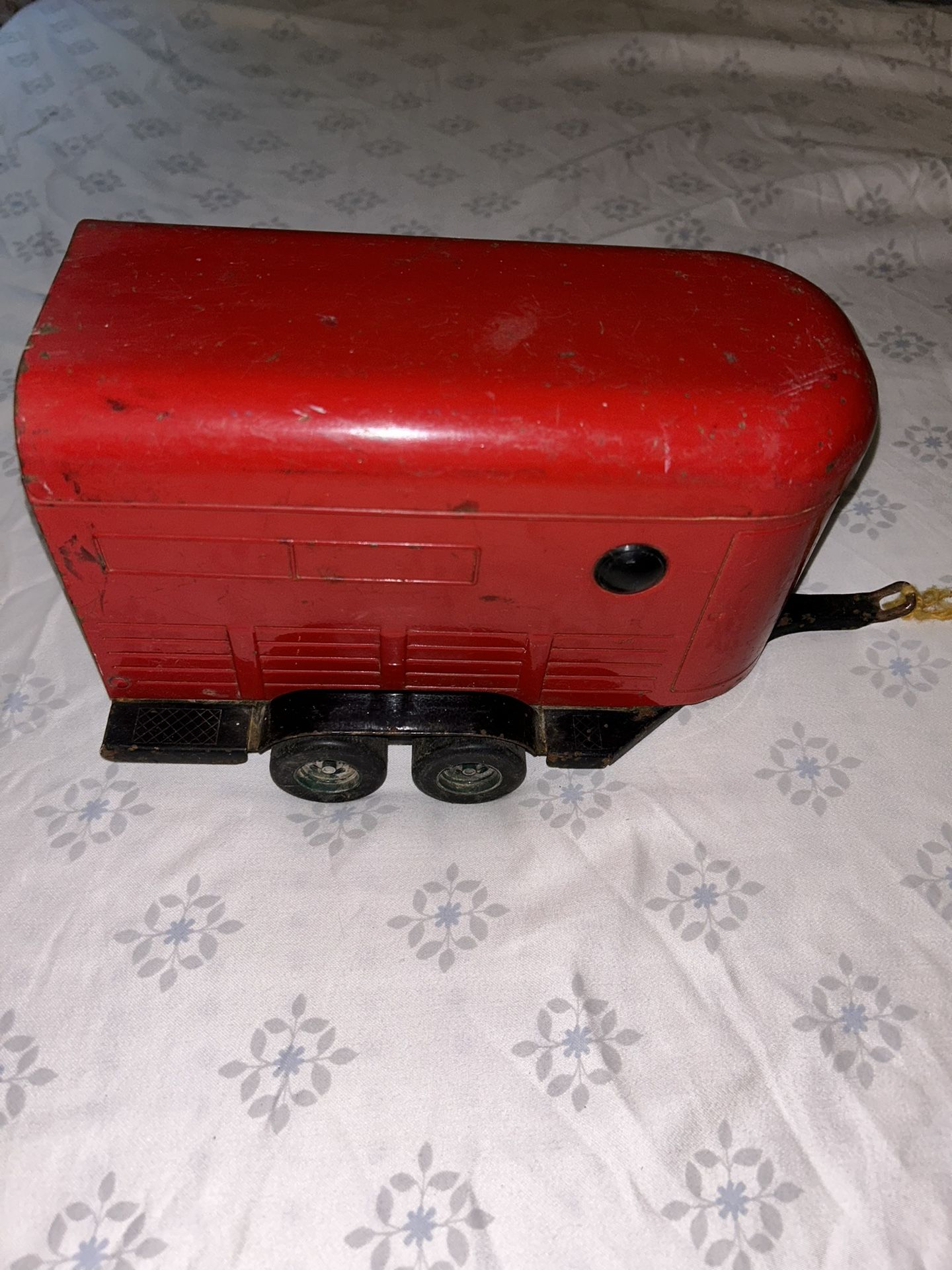 Vintage Ertl Metal Red Horse Trailer Toy