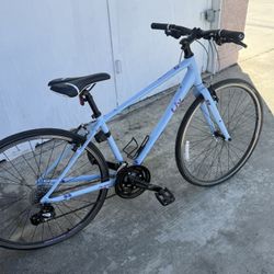 Liv alight giant bike like new