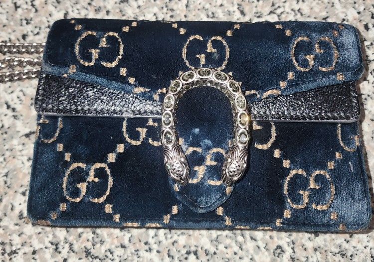 Never-Used Gucci Dionysus Super Mini Velvet Crossbody Bag