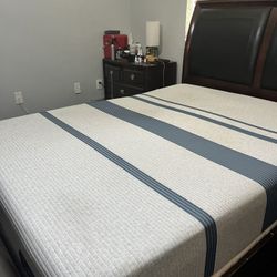 Queen Mattress  And Spring box