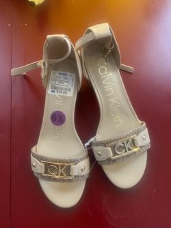 Women Patty dress shoes