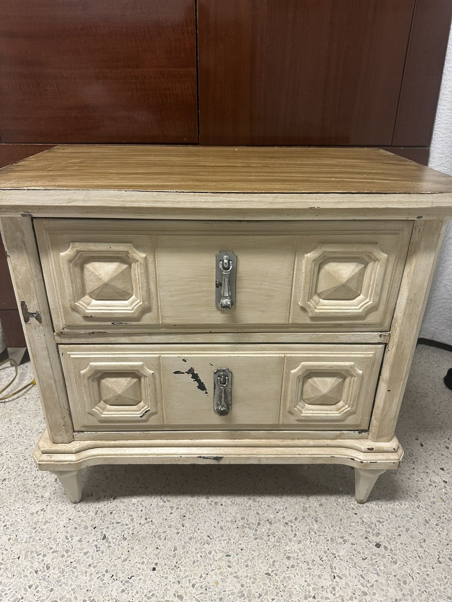 Vintage 2-drawer Nightstand/side Table