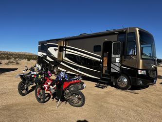 2015 Newmar Canyon star 3920