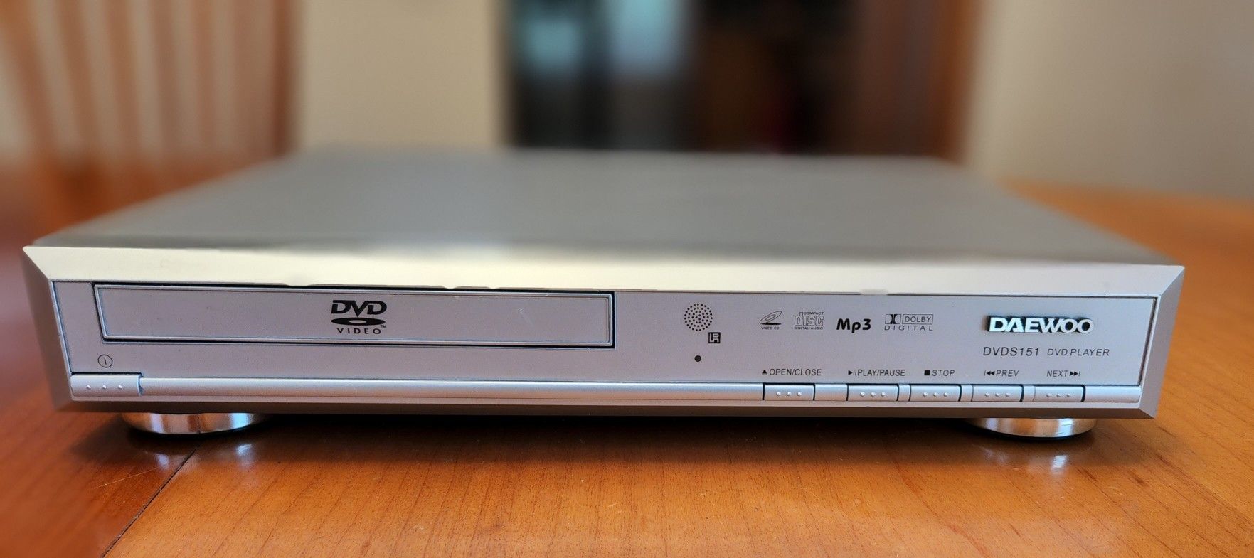 Daewoo Model DVDS151 DVD/VCD/CD Player
