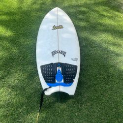 5,7 (32.5L) Lost Mayhem Puddle Fish Surfboard 