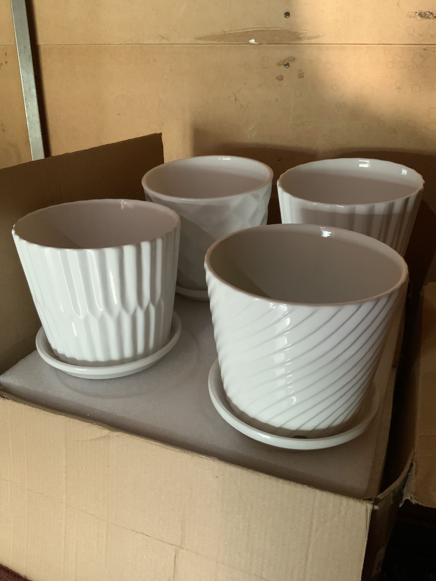 4pc White Ceramic Pots Planters