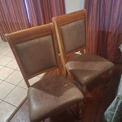 Table / Outdoor Chairs