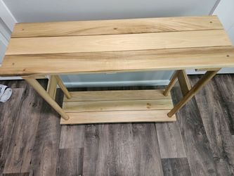 Console/Foyer