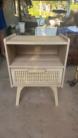 Nightstand rattan