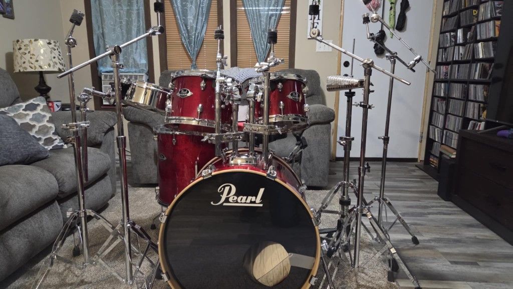 Pearl Drum Set