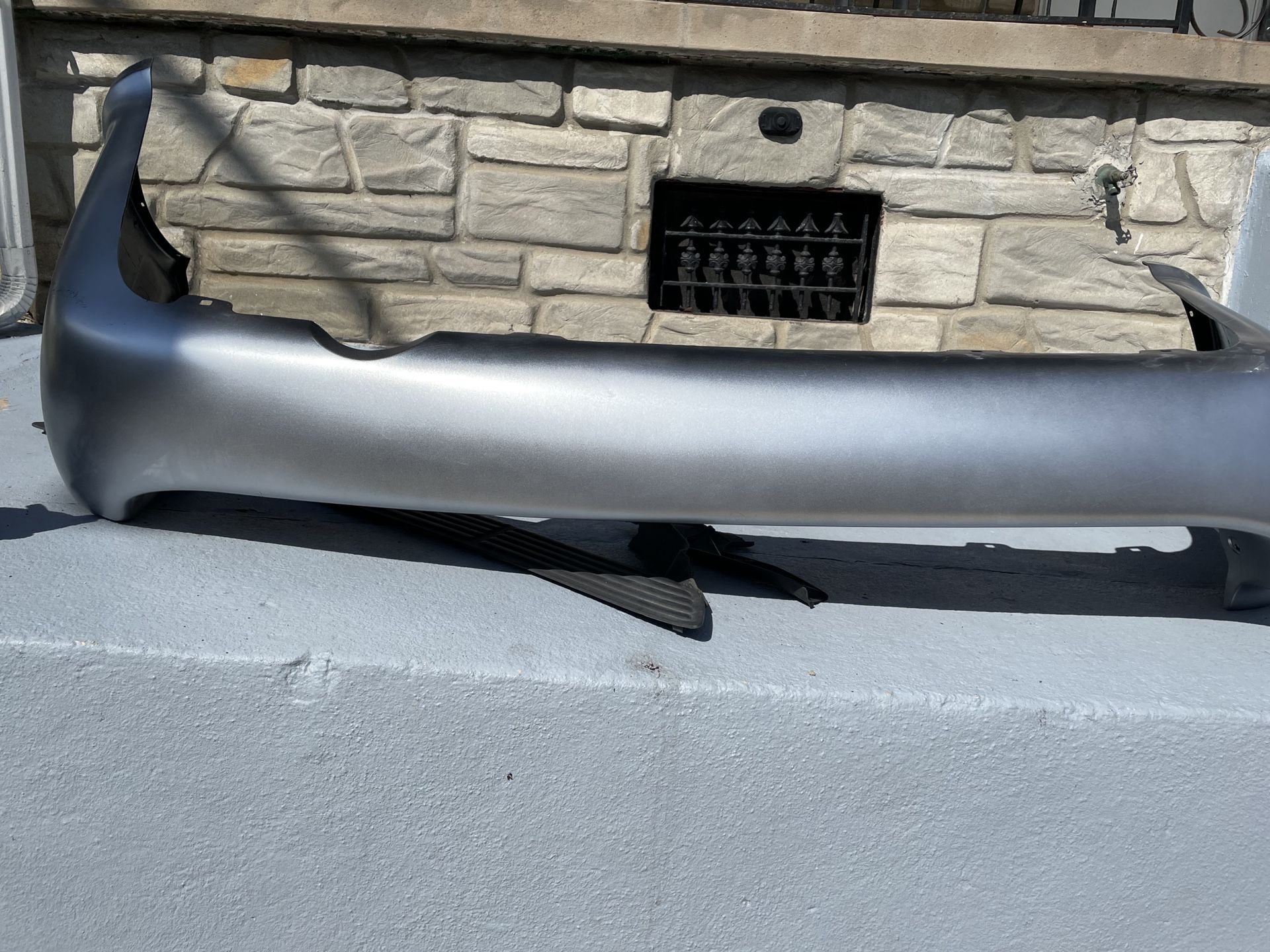 2005 Chrylers Town Country Rear Bumper Long Wheel Base Brand New