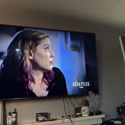 LG TV 75 In.