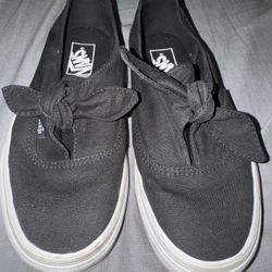 Women’s Knotted Vans