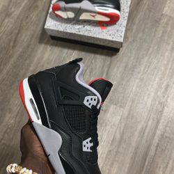 Nike Air Jordan 4 Bred