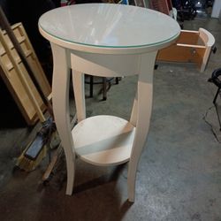 Round Table 