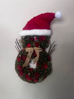 Christmas Snowman Wreath New with tags with Santa Hat