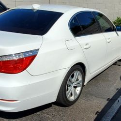 2010 BMW 528i