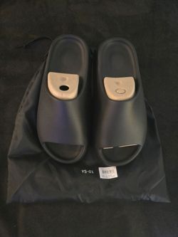 Brand New Yeezy slides black color
