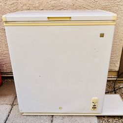 GE Chest Freezer
