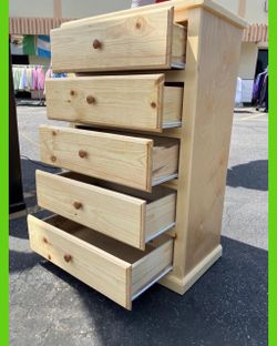 5 drawers dresser / Five drawers dresser / Cajonera / Comoda