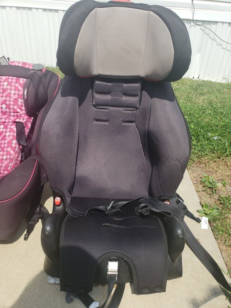 Car seat / booster