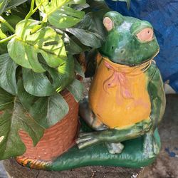 Vintage Frog Planter