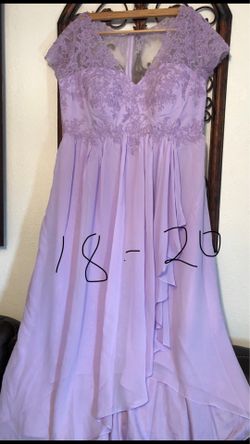 BRIDESMAID DRESSES NEW NOT TAG ASKING 50 EACH CASH ONLY AVAILABLE
