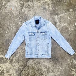 RVCA Light Wash Denim Jacket – Size Small (Men’s)
