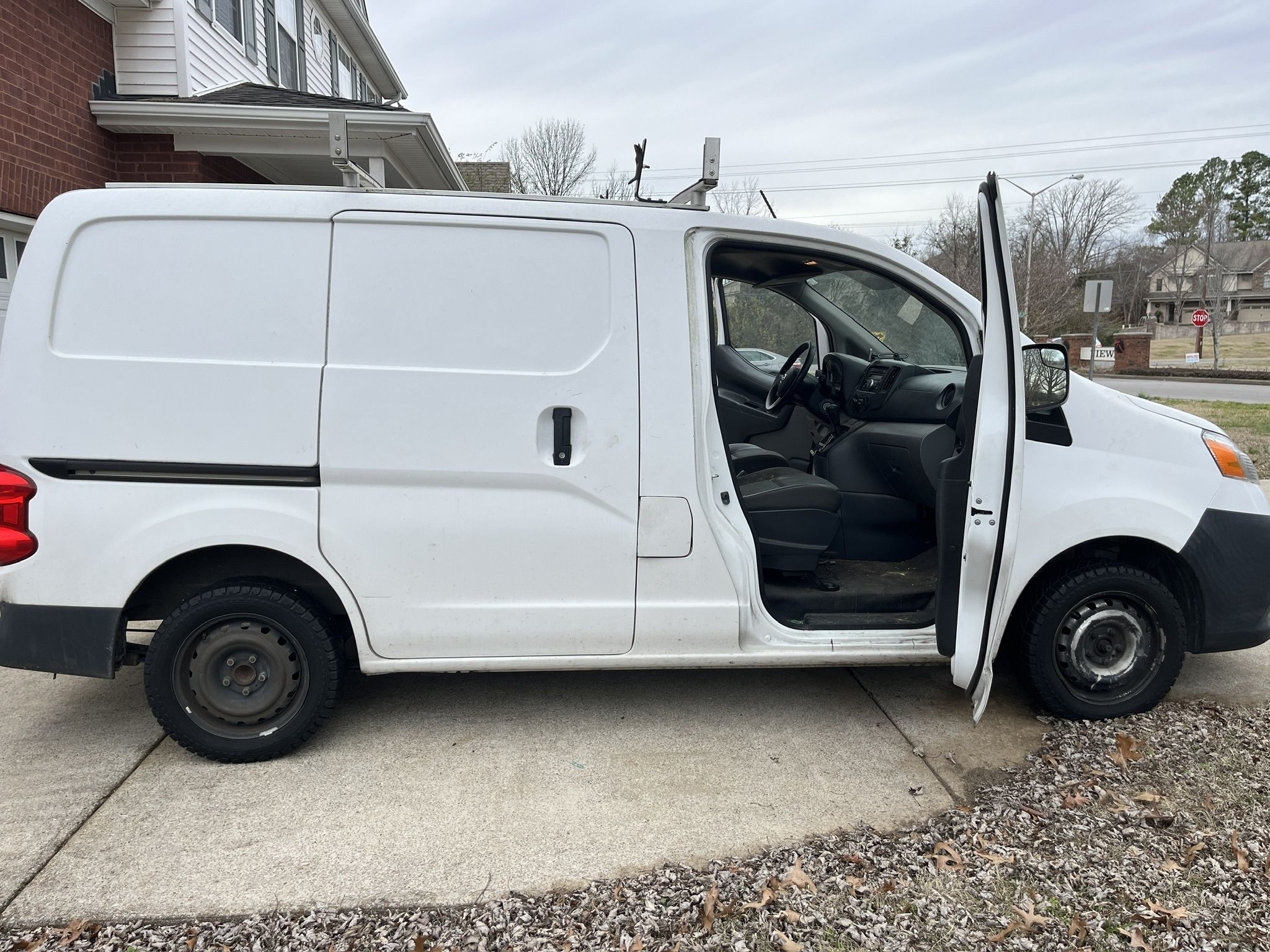 2017 Nissan Nv200