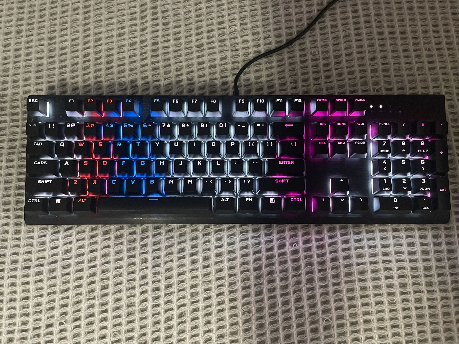 Corsair K60 RGB Pro SE