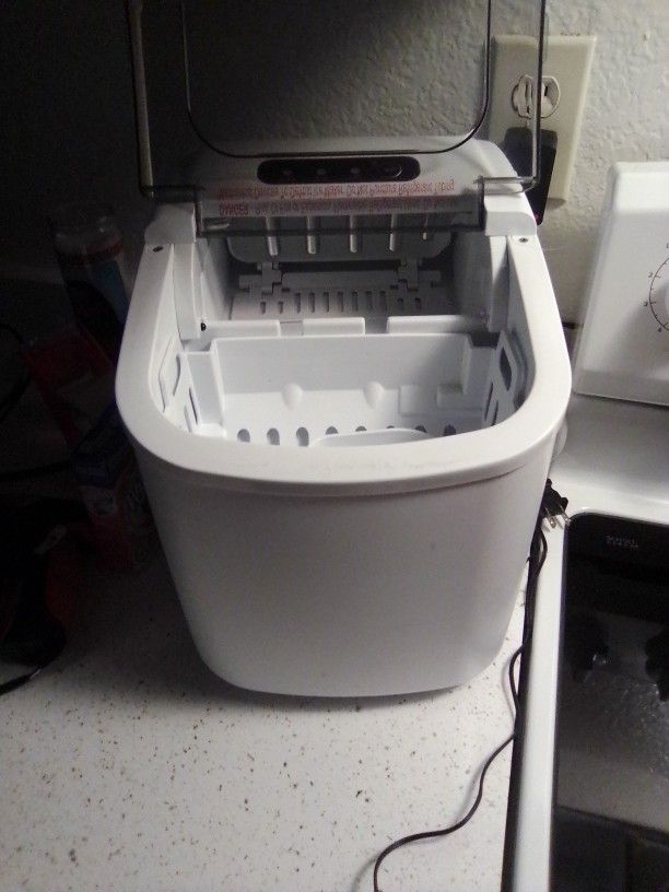 Ice Maker