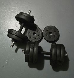 66 Lbs Adjustable dumbbell weight set.