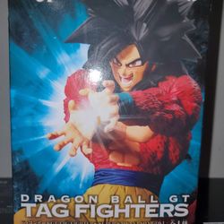 Action Figure Dragon Ball GT Goku Super Saiyajin 4 Tag Fighters