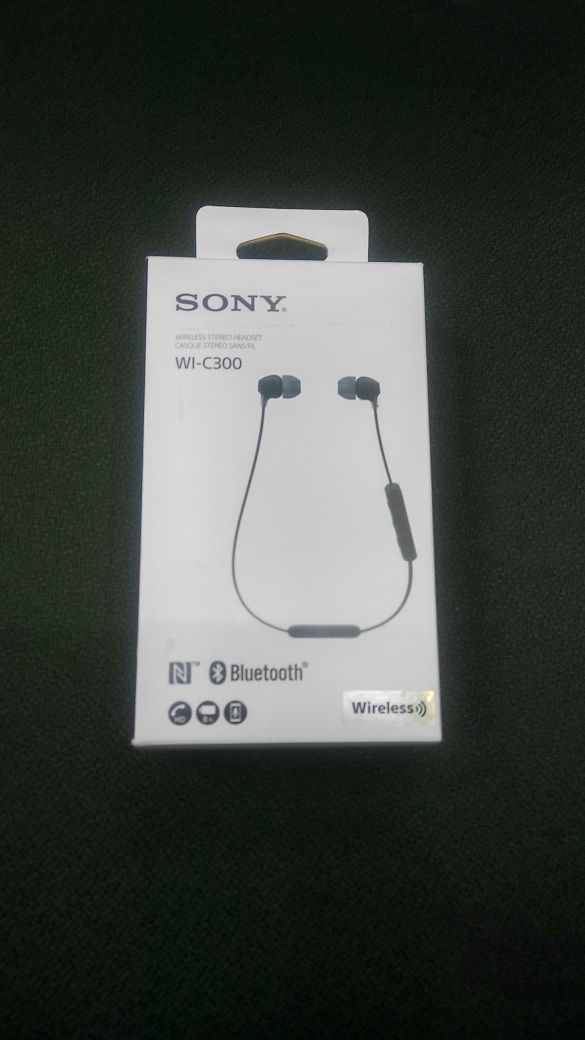 Sony Bluetooth headphones WI-C300