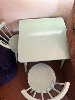 Kids pottery barn table