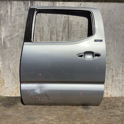 2016 2017 2018 2019 2020 2021 2022 2023 TOYOTA TACOMA REAR LEFT DOOR OEM USED