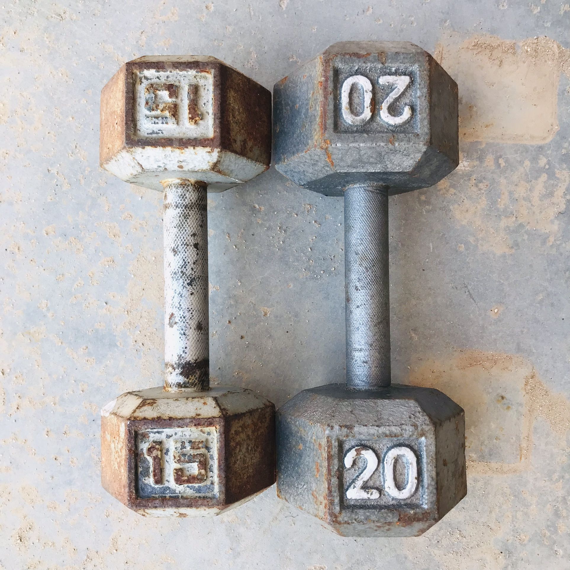 10 And 20 Lb Singles Dumbbells