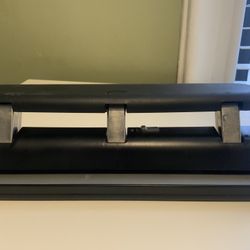 Staples Professional 3-Hole Punch - 20-Sheet Capacity
