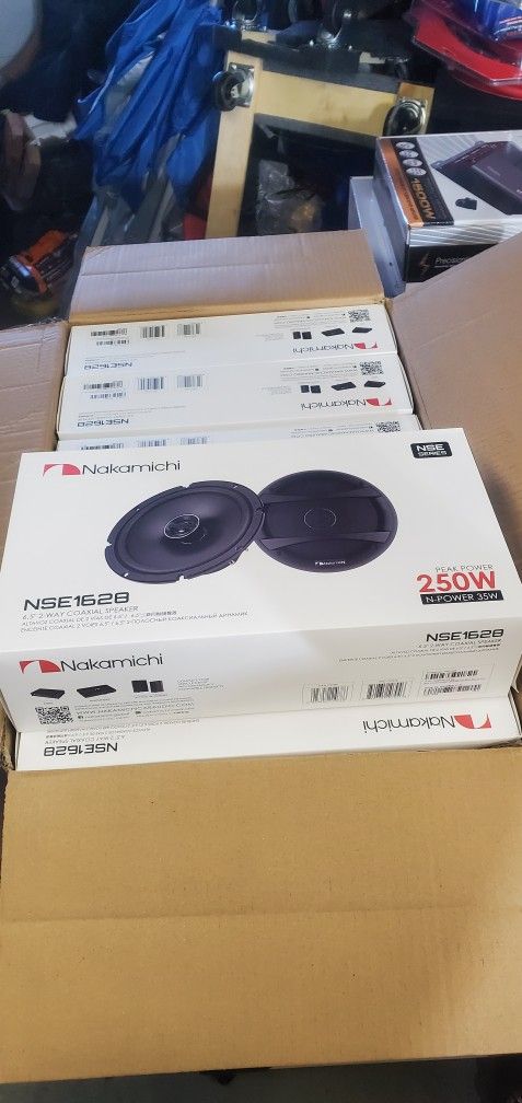 NAKAMICHI 6 1/2 DOOR SPEAKERS