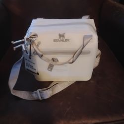 STANLEY All Day Jullienne Mini Soft Cooler Lunch Box