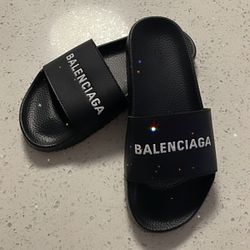 Kids Flat Sandals Size 2