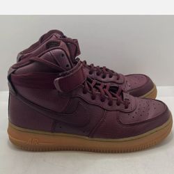 Nike Shoes Size 5 1/2