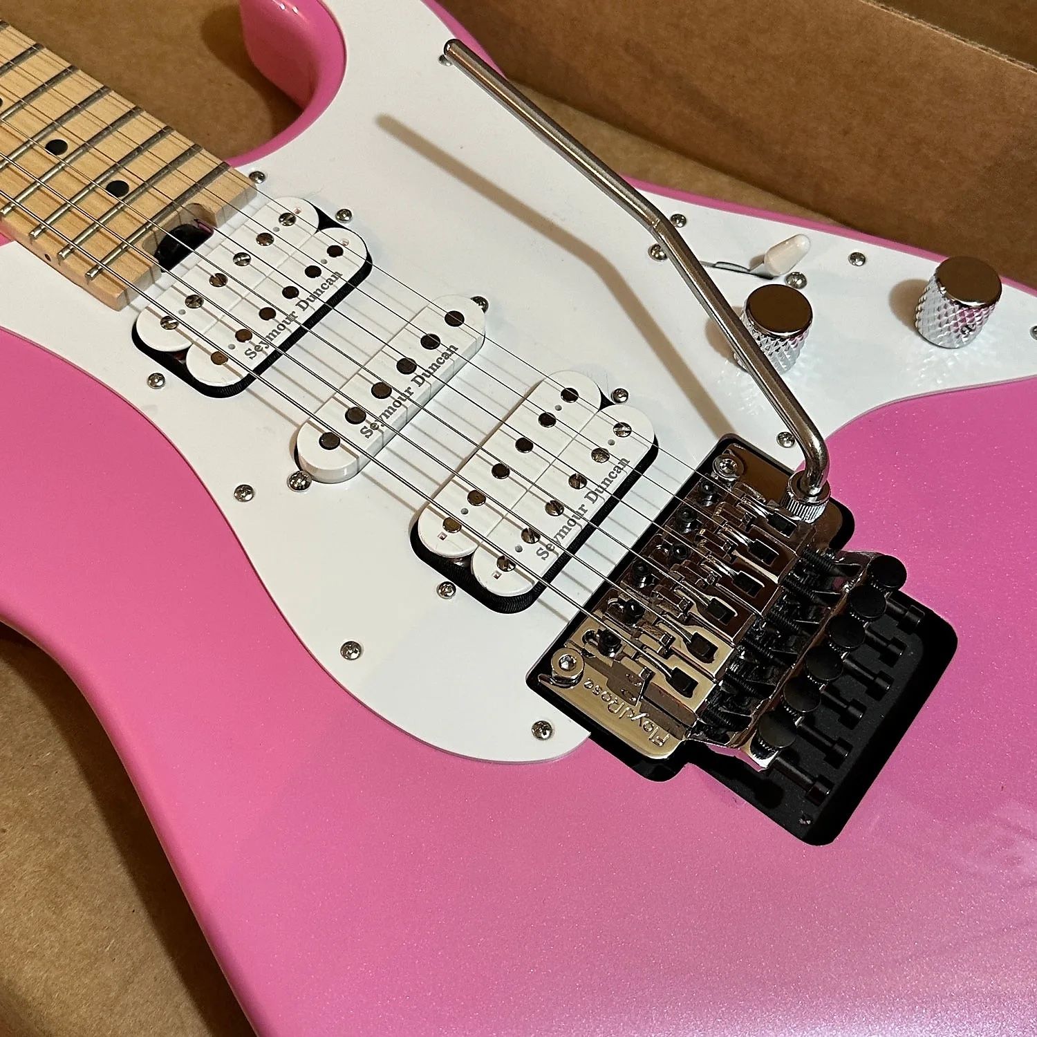 Charvel SO CAL Super Strat HSH Seymour Duncan Floyd Rose With Gig Bag New And Unplayed